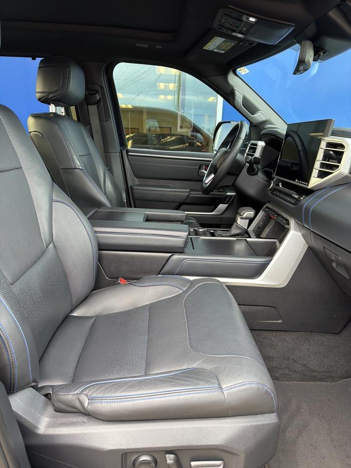 2022 Toyota Tundra Hybrid Platinum Bend OR