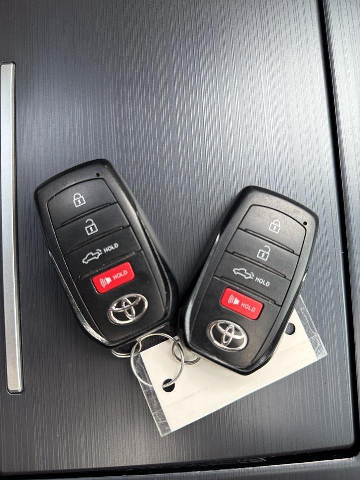 2022 Toyota Tundra Hybrid Platinum Bend OR