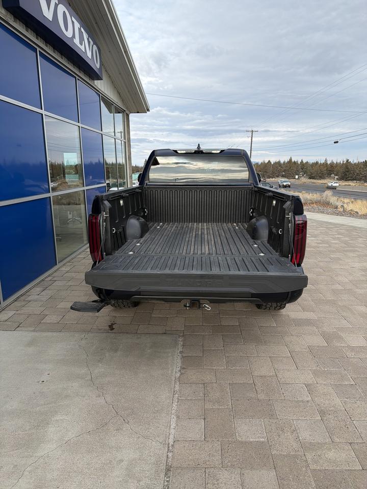 2022 Toyota Tundra Hybrid Platinum Bend OR