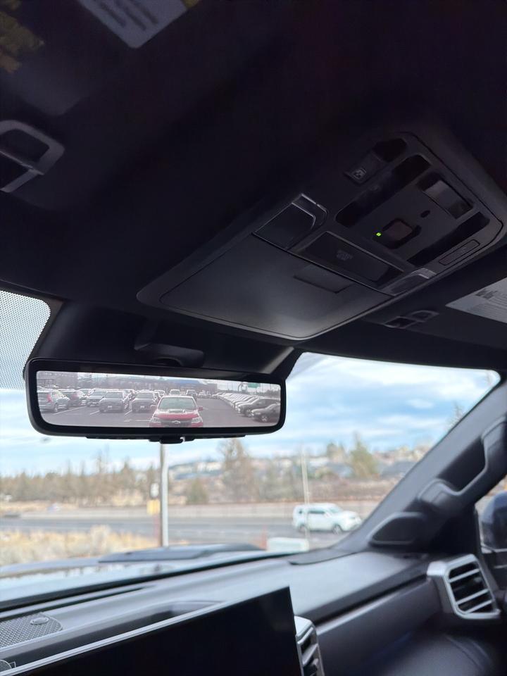 2022 Toyota Tundra Hybrid Platinum Bend OR