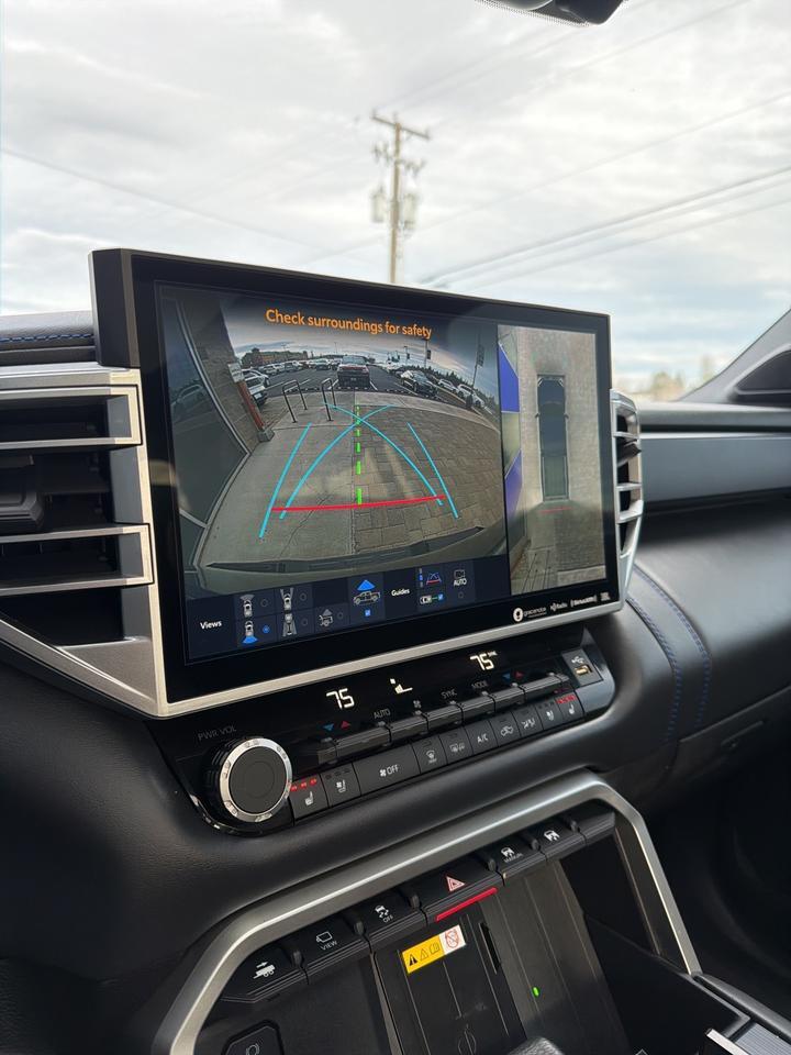 2022 Toyota Tundra Hybrid Platinum Bend OR