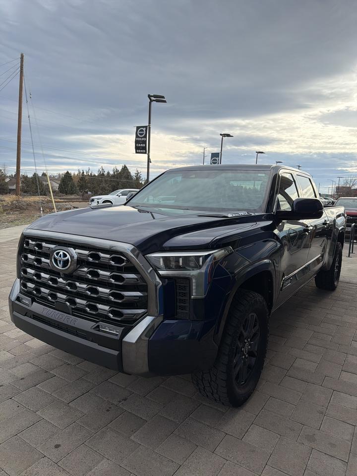 2022 Toyota Tundra Hybrid Platinum Bend OR