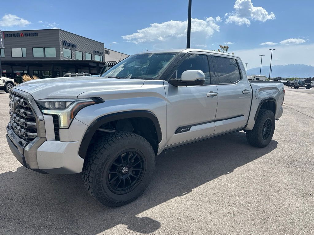 2022 Toyota Tundra Platinum