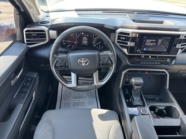 2022 Toyota Tundra SR5  TX