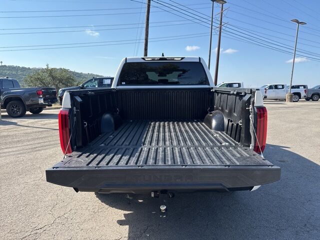 2022 Toyota Tundra SR5  TX