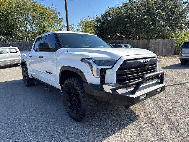 2022 Toyota Tundra SR5  TX
