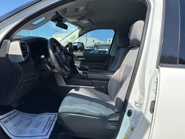 2022 Toyota Tundra SR5  TX