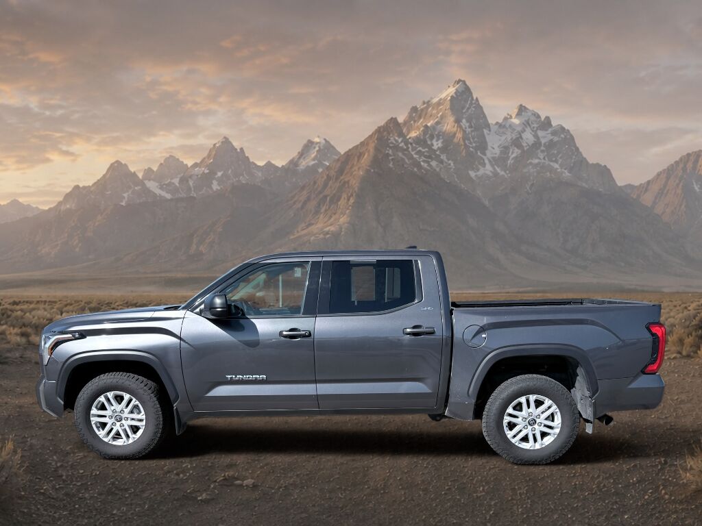 2022 Toyota Tundra SR5