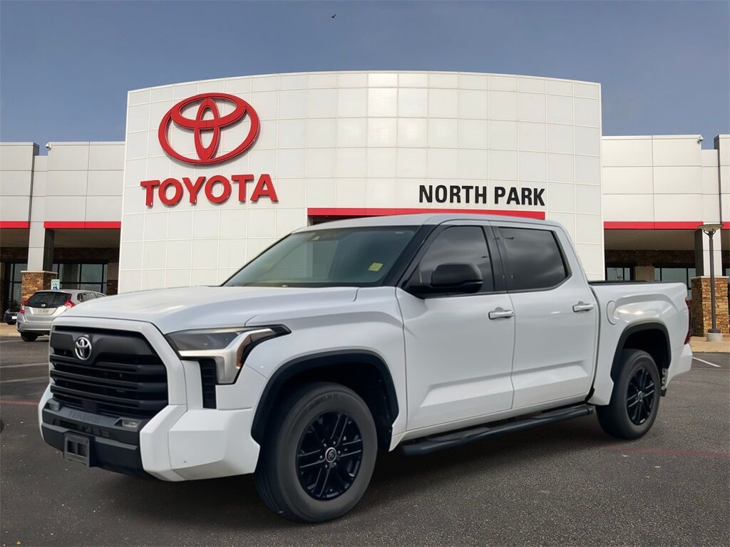 2022 Toyota Tundra SR5