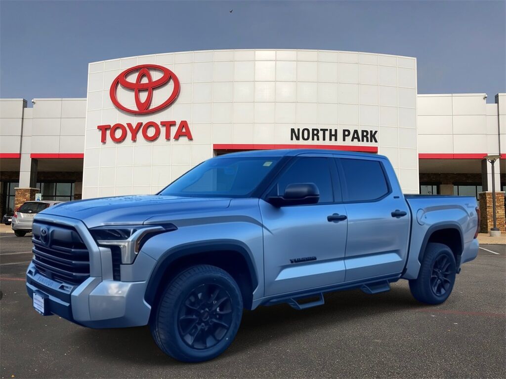2022 Toyota Tundra SR5