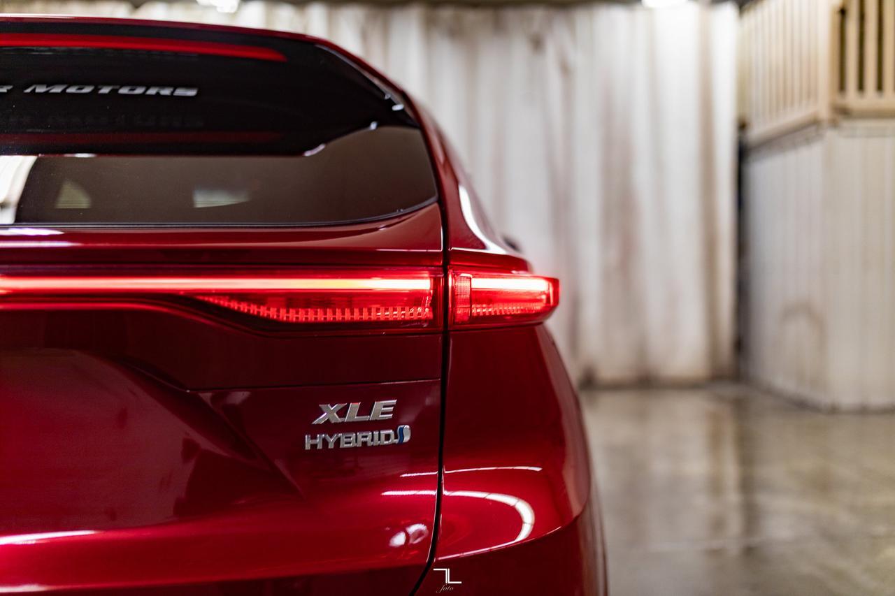2022 Toyota Venza AWD XLE Hybrid Leather Nav BCam Red Deer AB