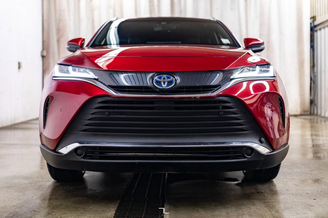 2022 Toyota Venza AWD XLE Hybrid Leather Nav BCam Red Deer AB