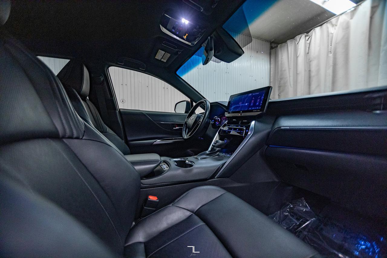 2022 Toyota Venza AWD XLE Hybrid Leather Nav BCam Red Deer AB