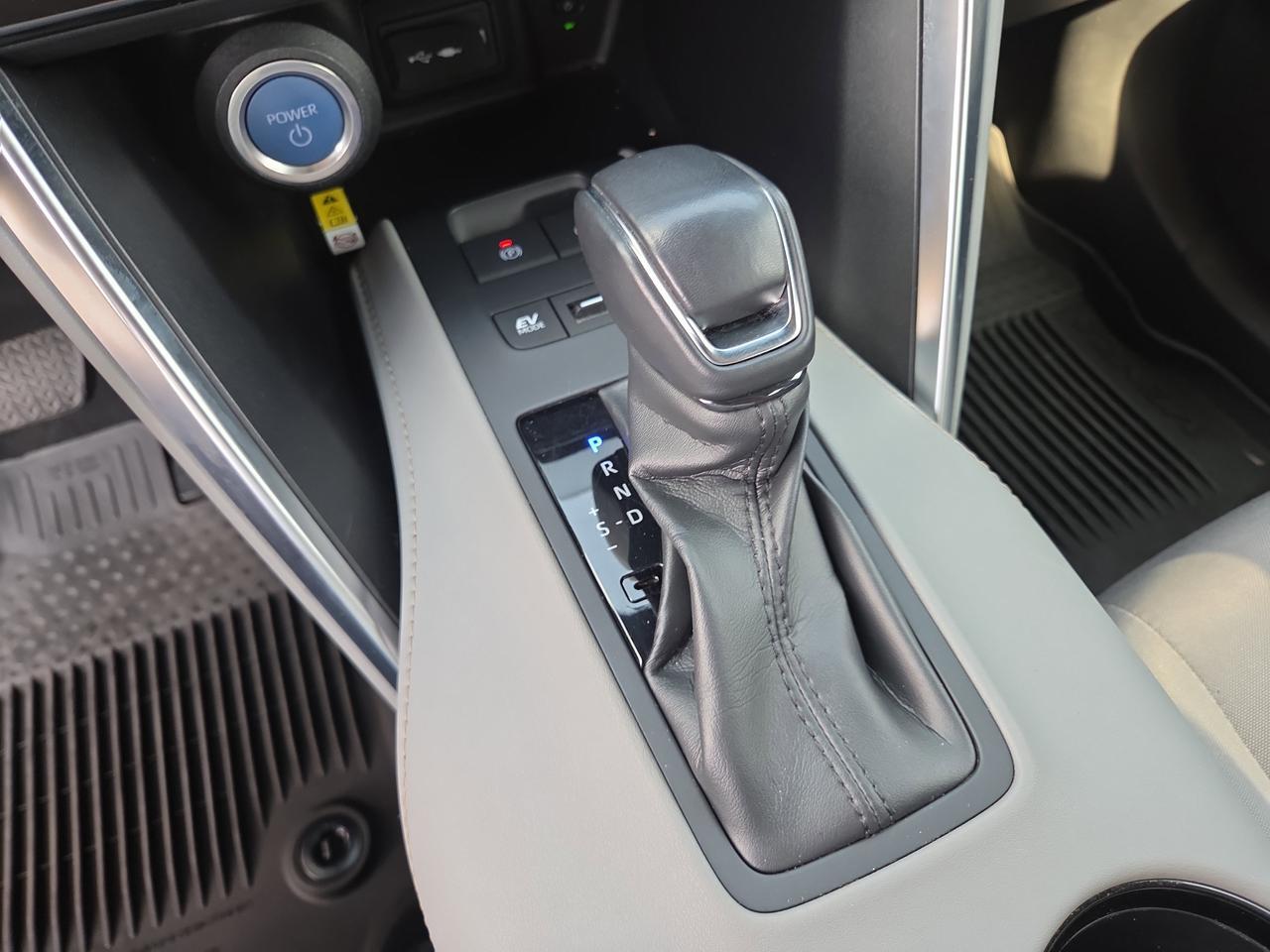 2022 Toyota Venza LE Hamburg PA