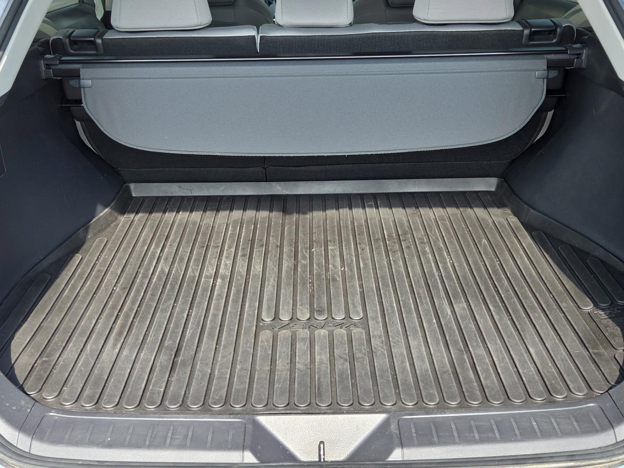 2022 Toyota Venza LE Hamburg PA