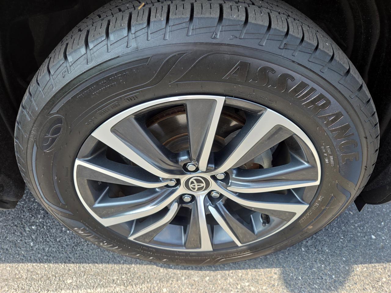 2022 Toyota Venza LE Hamburg PA