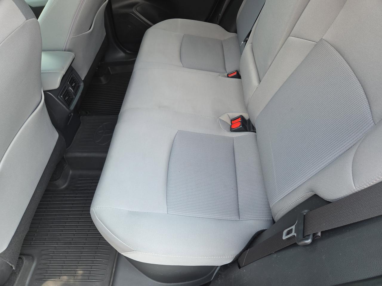 2022 Toyota Venza LE Hamburg PA