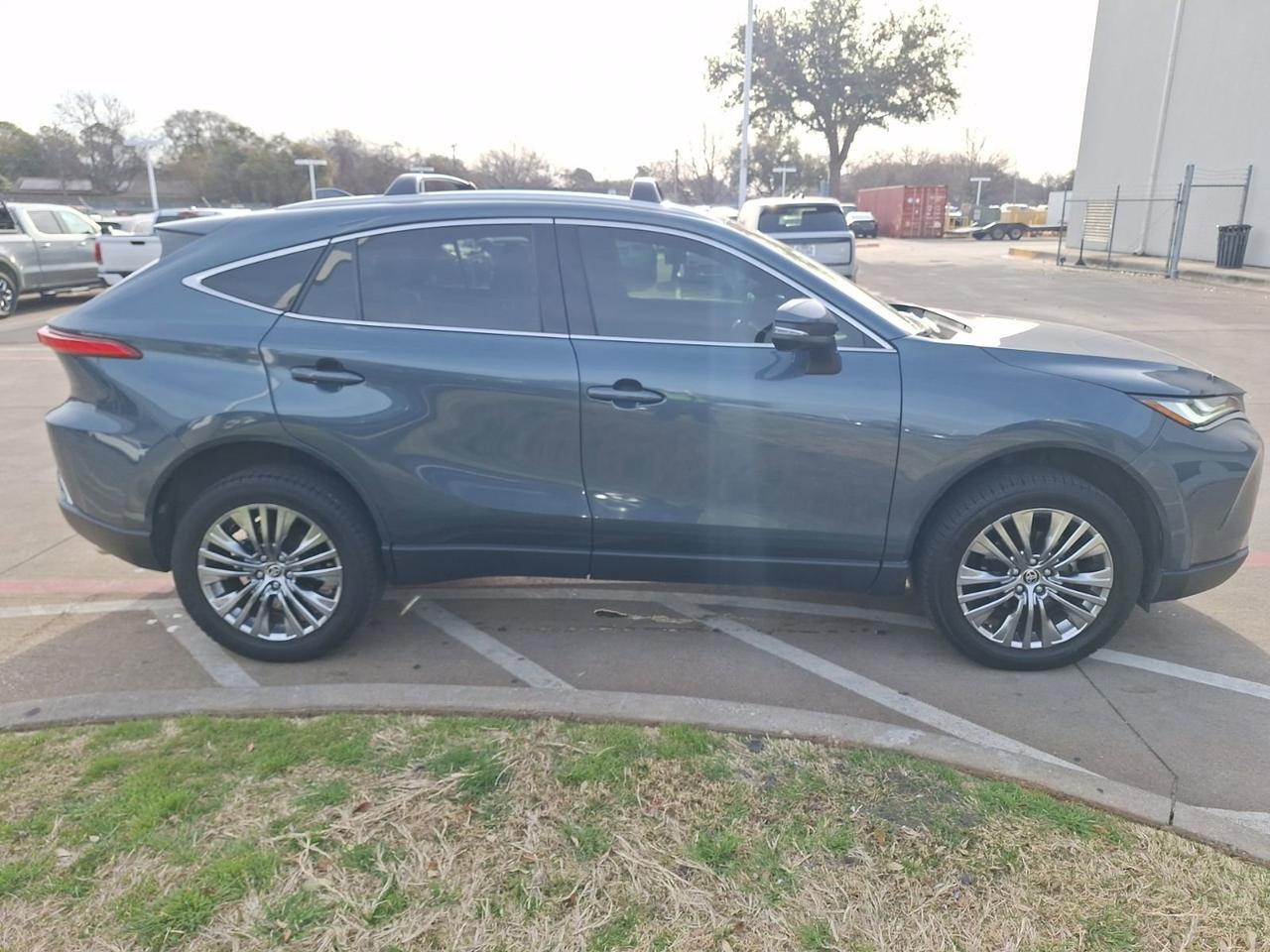 2022 Toyota Venza XLE Hurst TX