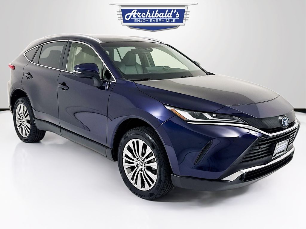 2022 Toyota Venza XLE