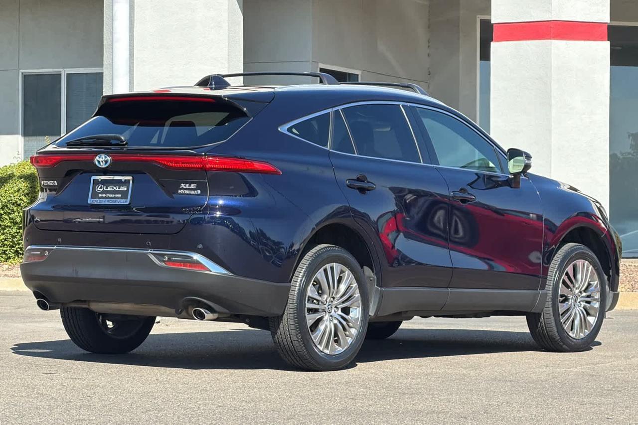 2022 Toyota Venza XLE