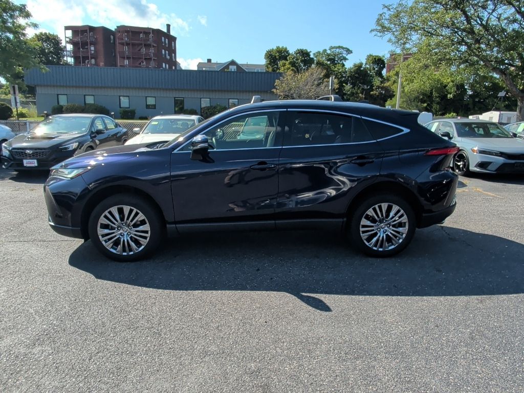 2022 Toyota Venza XLE