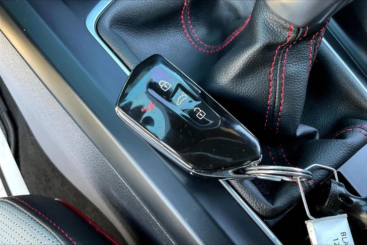 2022 VOLKSWAGEN GTI AUTOBAHN Houston TX