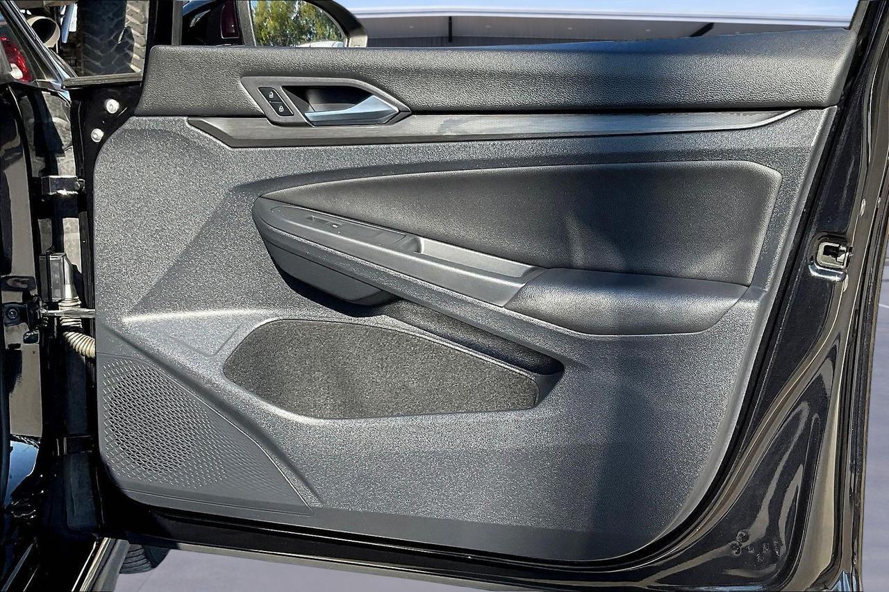 2022 VOLKSWAGEN GTI AUTOBAHN Houston TX