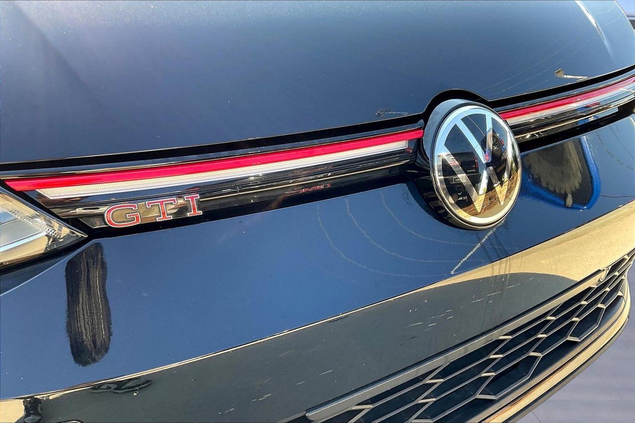 2022 VOLKSWAGEN GTI AUTOBAHN Houston TX