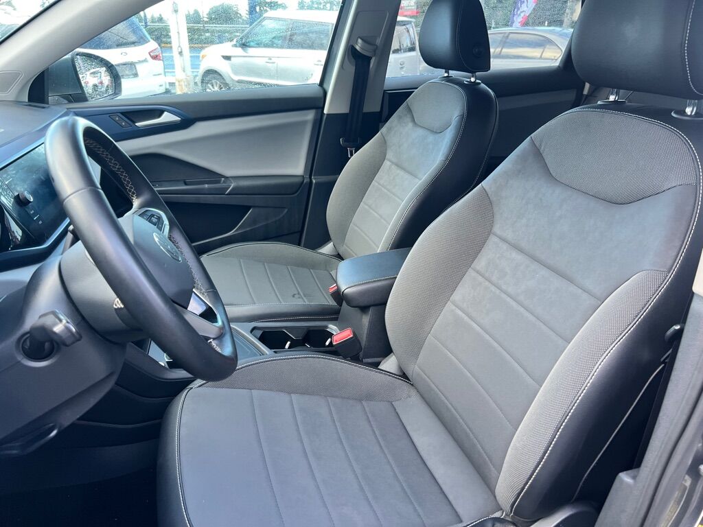 2022 VOLKSWAGEN TAOS SE Des Moines WA