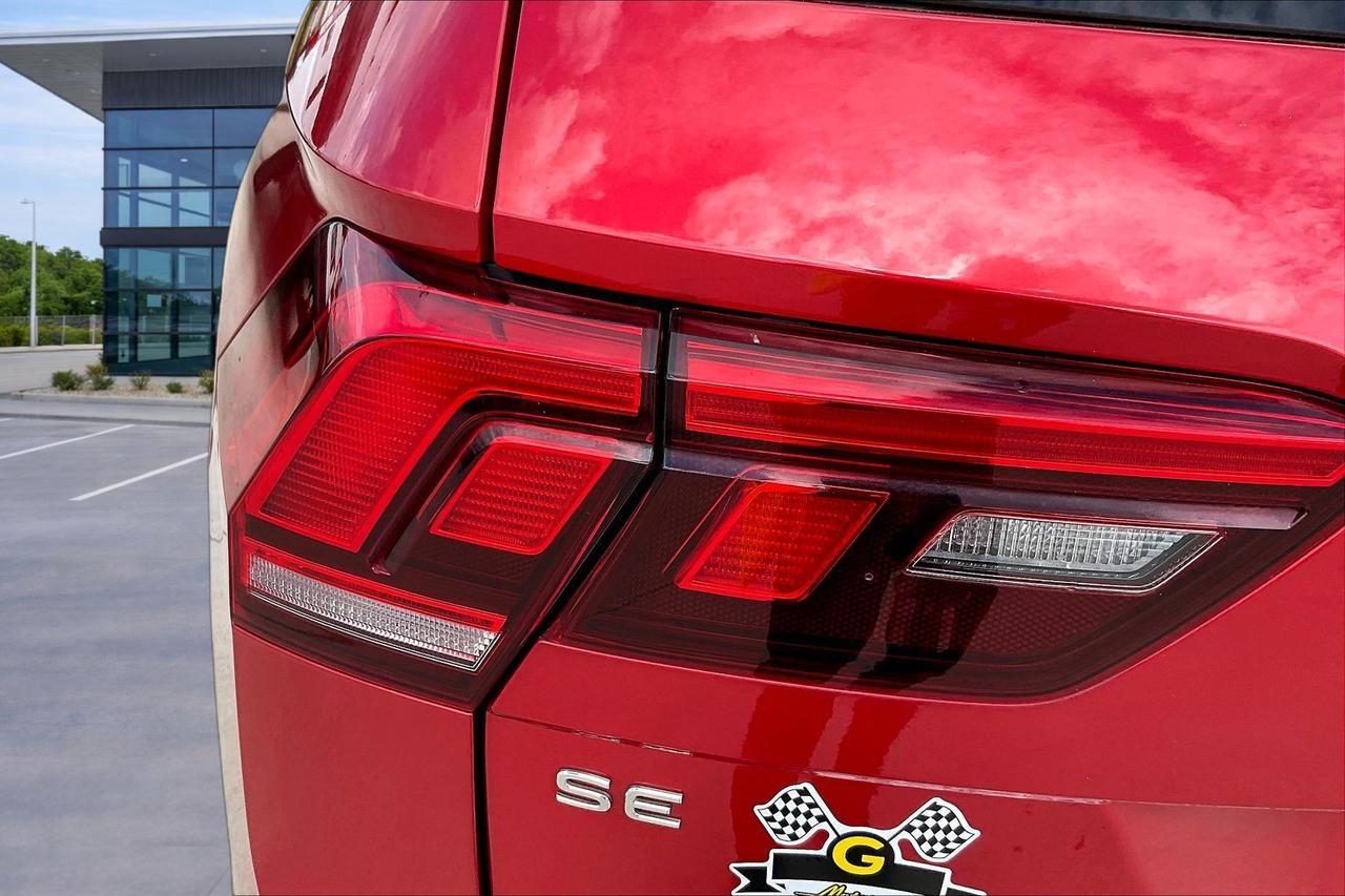 2022 VOLKSWAGEN TIGUAN SE RED at G Motors