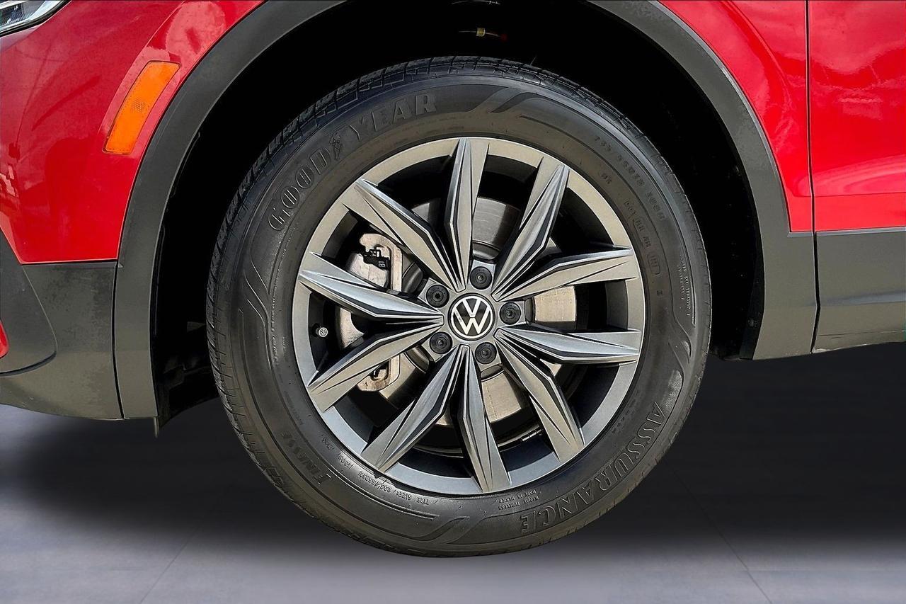 2022 VOLKSWAGEN TIGUAN SE RED at G Motors
