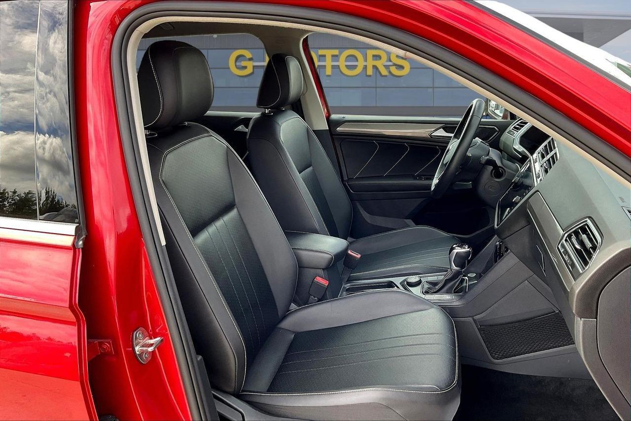 2022 VOLKSWAGEN TIGUAN SE RED at G Motors