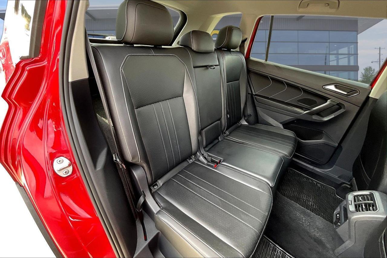 2022 VOLKSWAGEN TIGUAN SE RED at G Motors