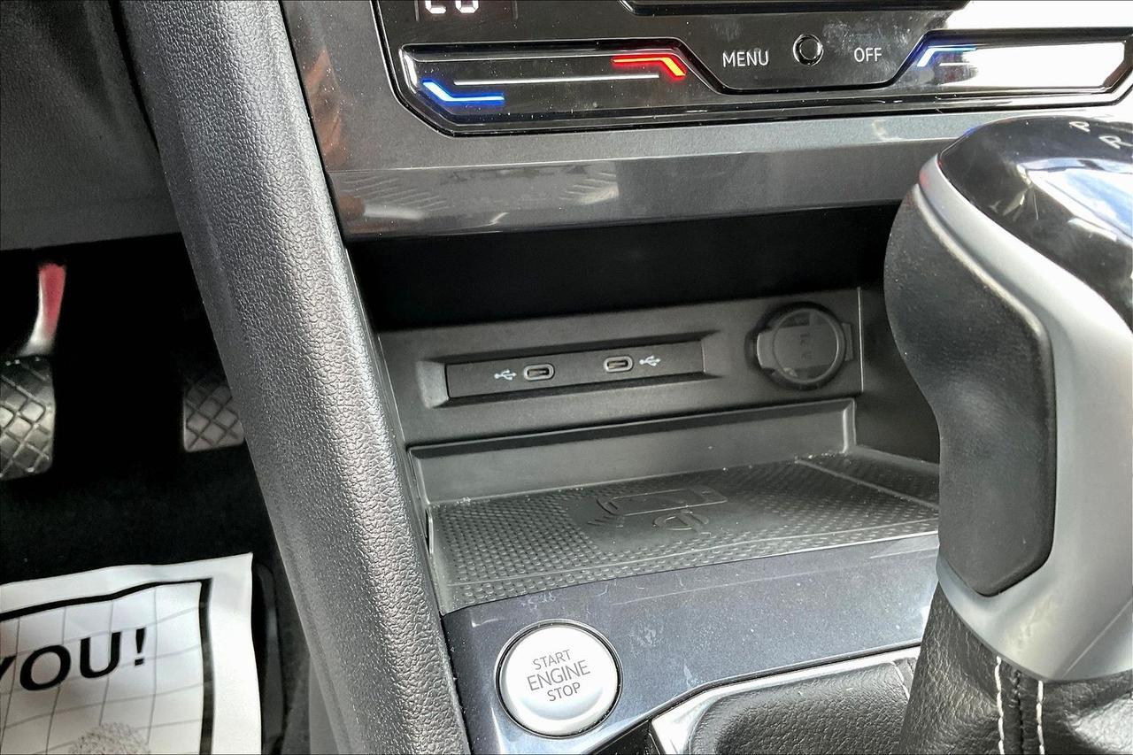 2022 VOLKSWAGEN TIGUAN SE RED at G Motors