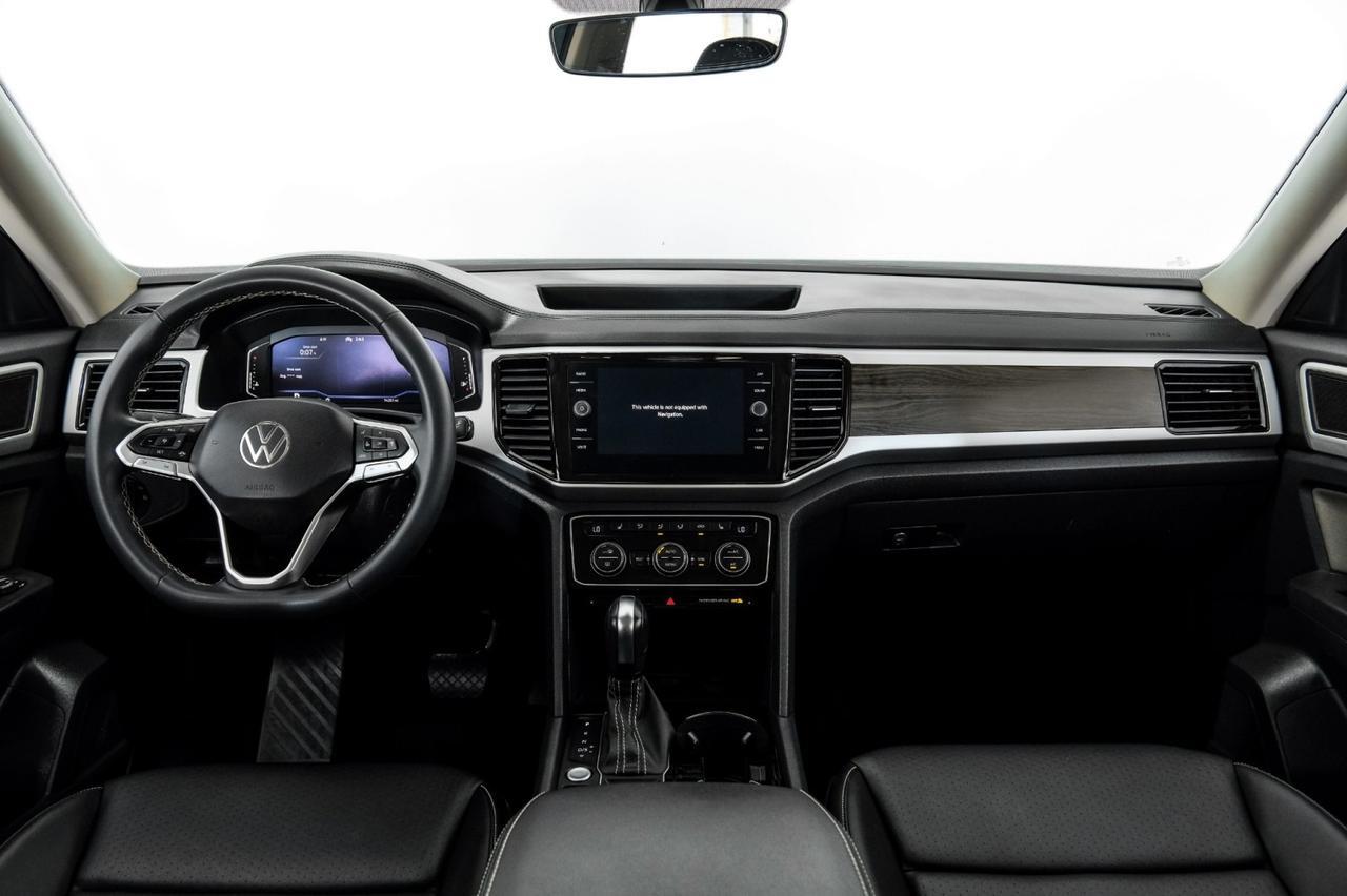 2022 Volkswagen Atlas 2.0T SE WITH TECHNOLOGY FRONT ASSIST LEATHER REAR CAMERA KEYLESS START BLUETOOTH Carrollton TX