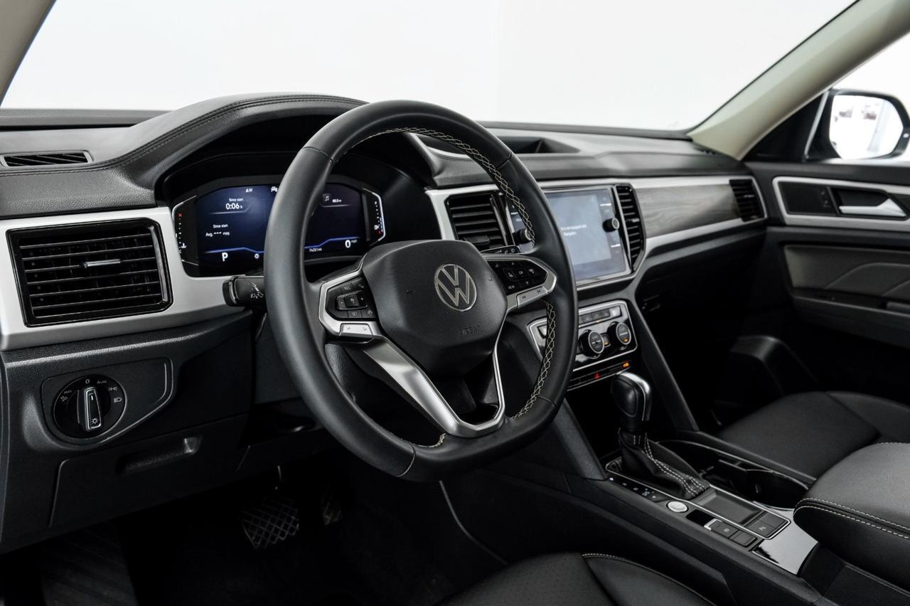2022 Volkswagen Atlas 2.0T SE WITH TECHNOLOGY FRONT ASSIST LEATHER REAR CAMERA KEYLESS START BLUETOOTH Carrollton TX