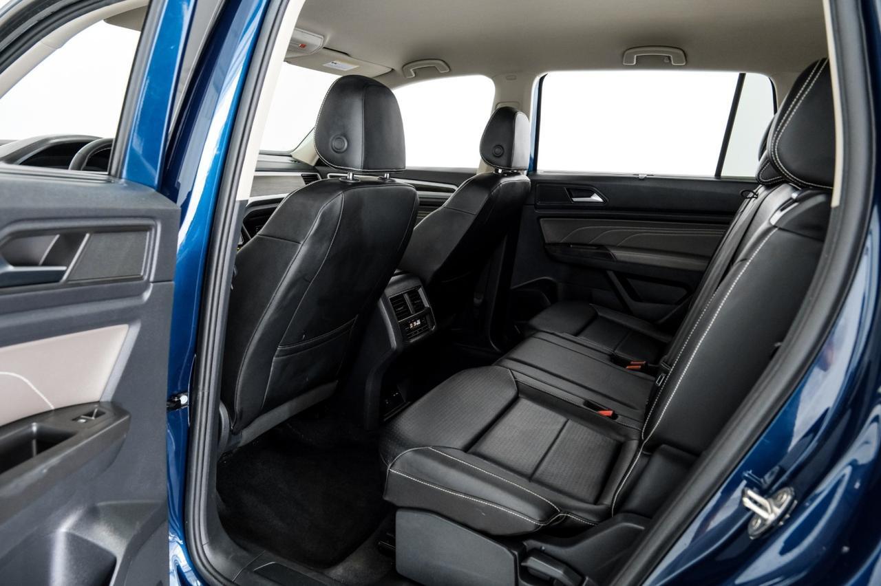 2022 Volkswagen Atlas 2.0T SE WITH TECHNOLOGY FRONT ASSIST LEATHER REAR CAMERA KEYLESS START BLUETOOTH Carrollton TX