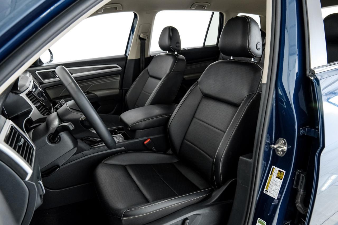 2022 Volkswagen Atlas 2.0T SE WITH TECHNOLOGY FRONT ASSIST LEATHER REAR CAMERA KEYLESS START BLUETOOTH Carrollton TX