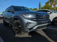 2022 Volkswagen Atlas 2.0T SE w/Technology