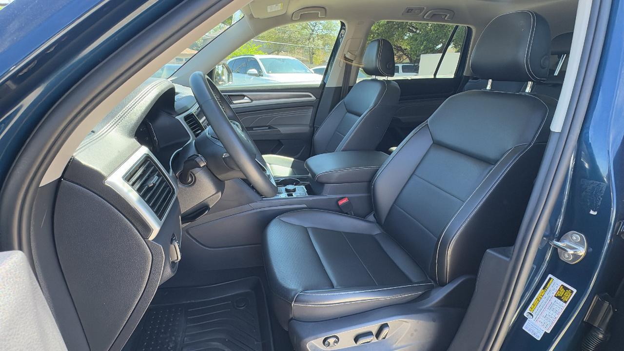 2022 Volkswagen Atlas 2.0T SE w/Technology  Selma TX