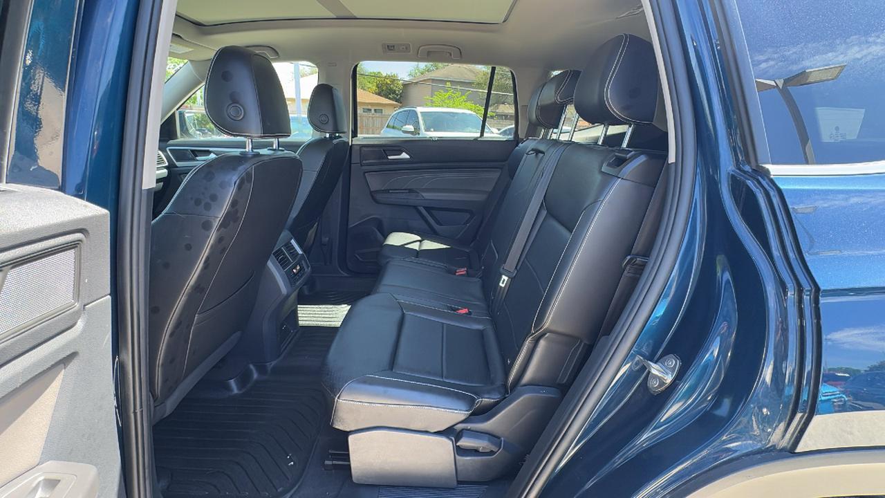 2022 Volkswagen Atlas 2.0T SE w/Technology  Selma TX