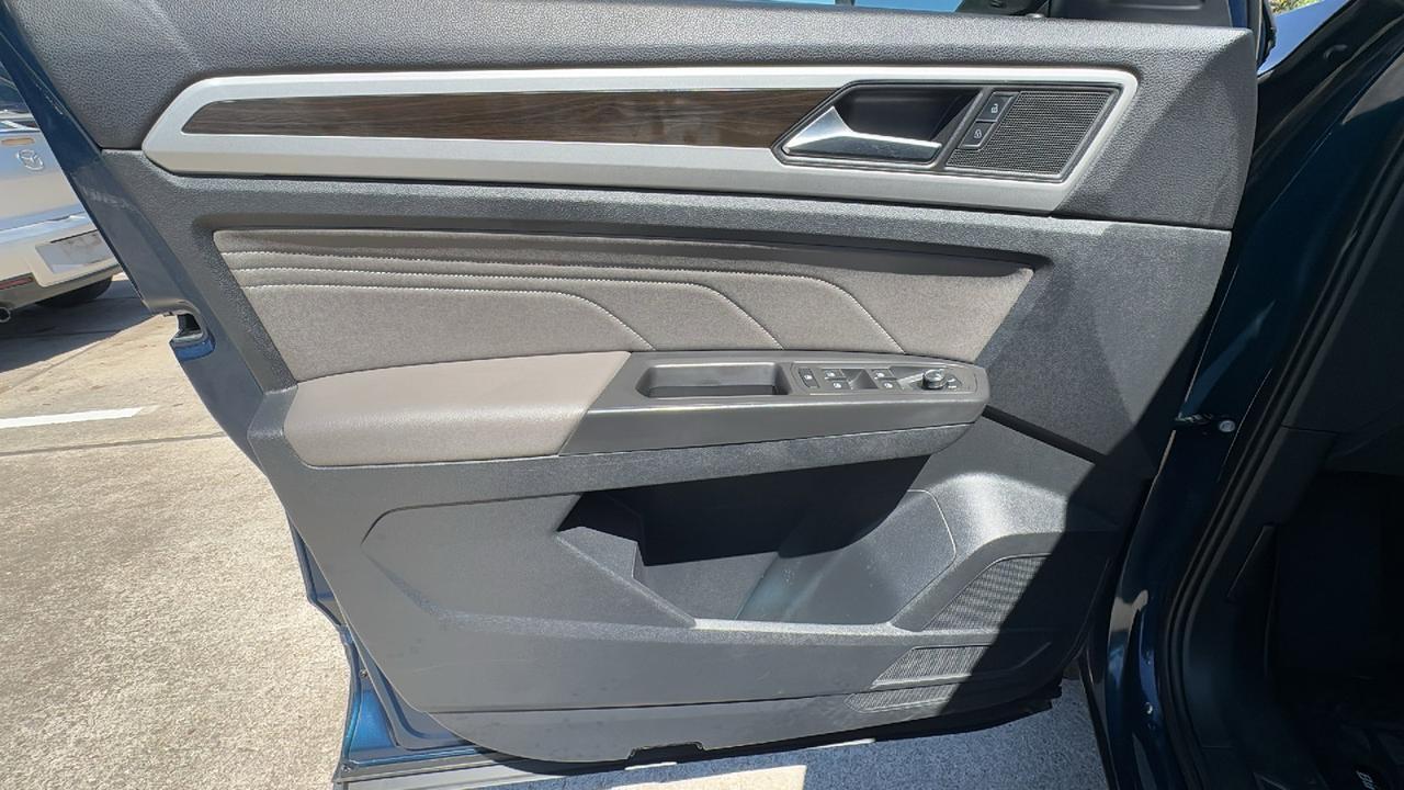 2022 Volkswagen Atlas 2.0T SE w/Technology  Selma TX