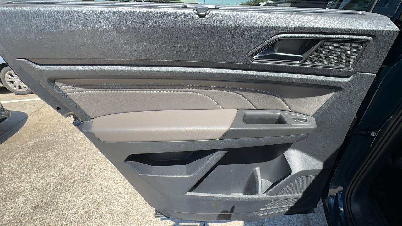 2022 Volkswagen Atlas 2.0T SE w/Technology  Selma TX