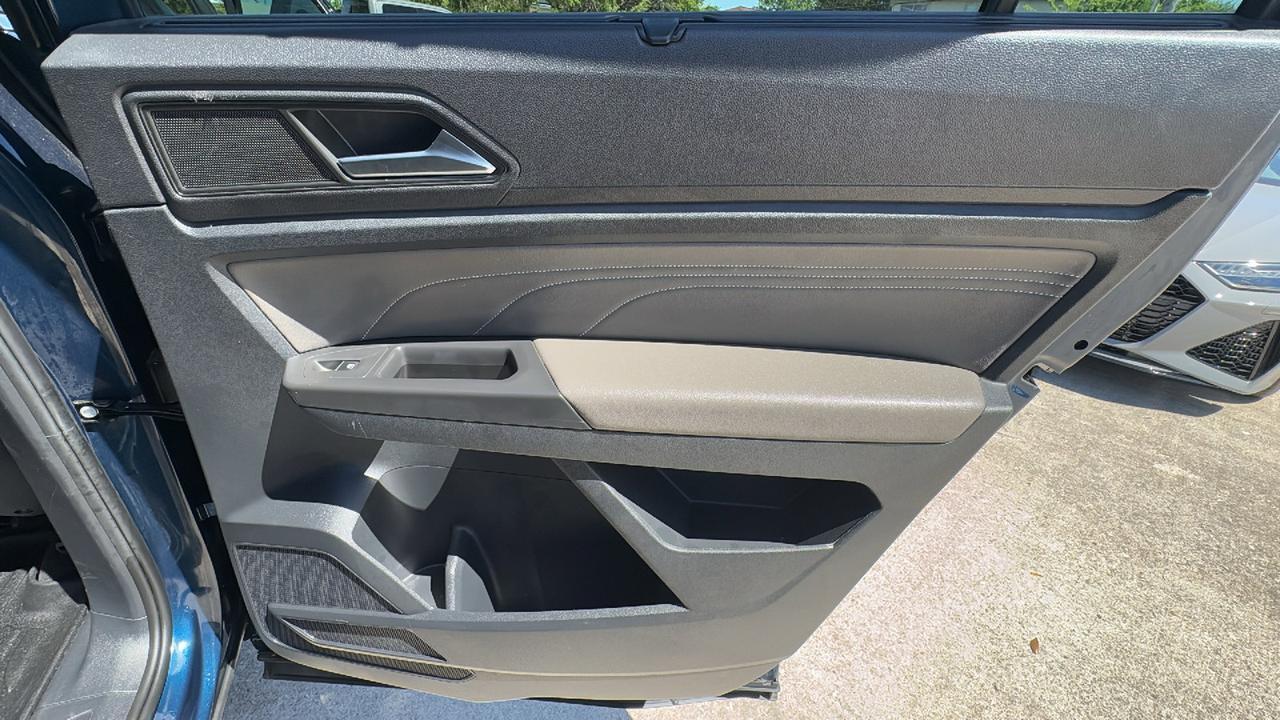 2022 Volkswagen Atlas 2.0T SE w/Technology  Selma TX