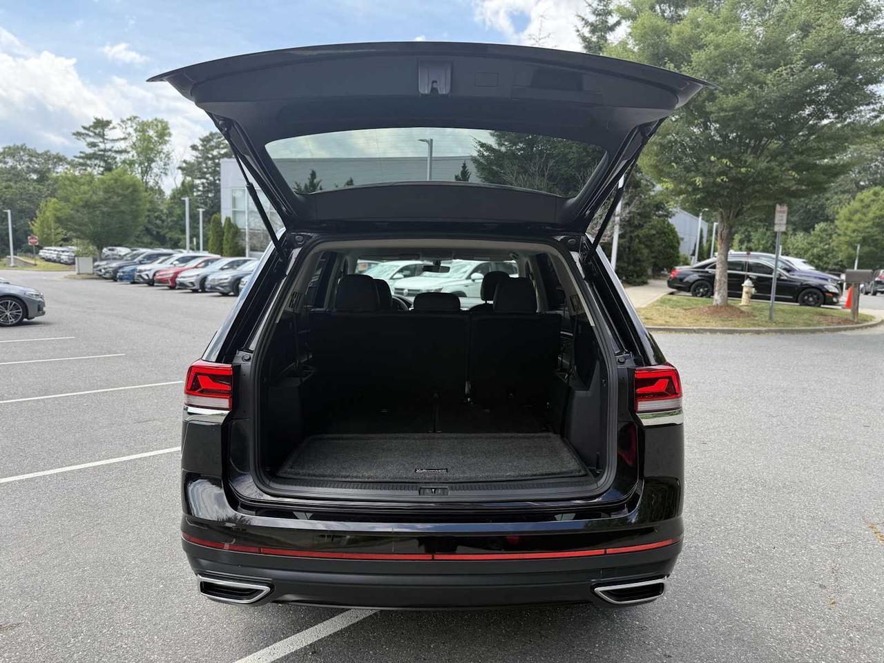 2022 Volkswagen Atlas 2.0T SE Westborough MA