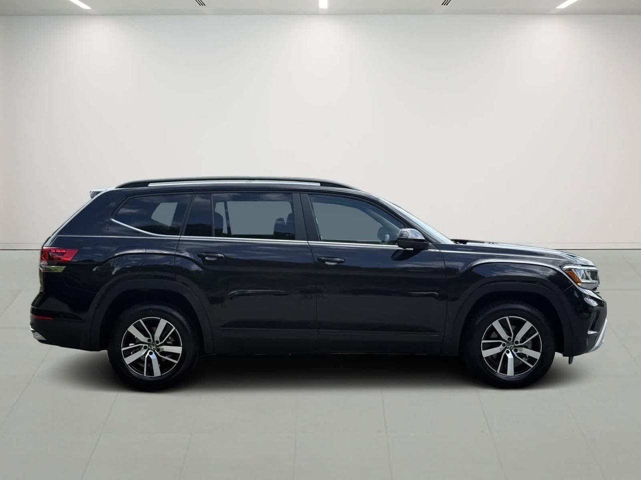 2022 Volkswagen Atlas 2.0T SE Westborough MA