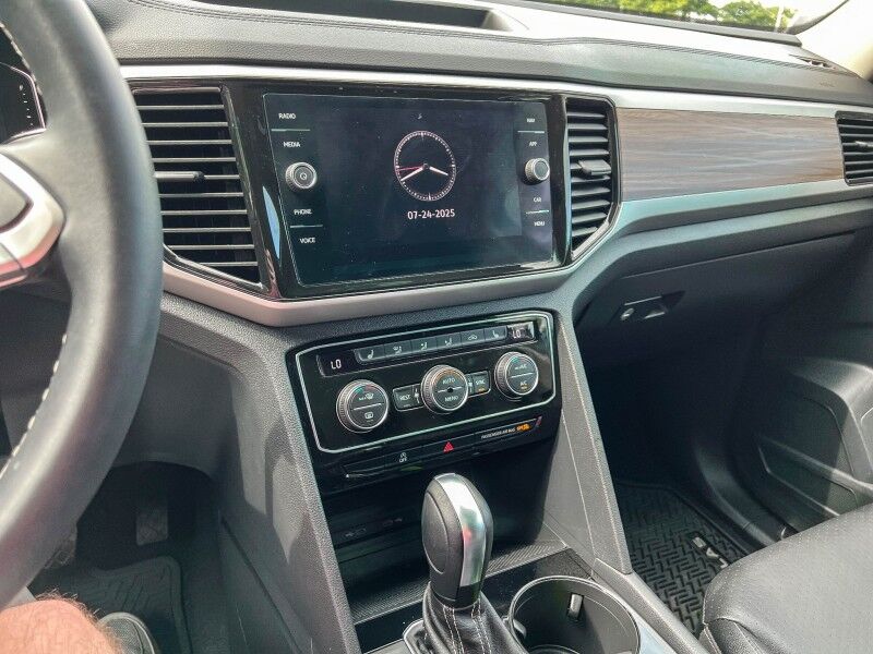 2022 Volkswagen Atlas 2.0T SEL Wilmington NC