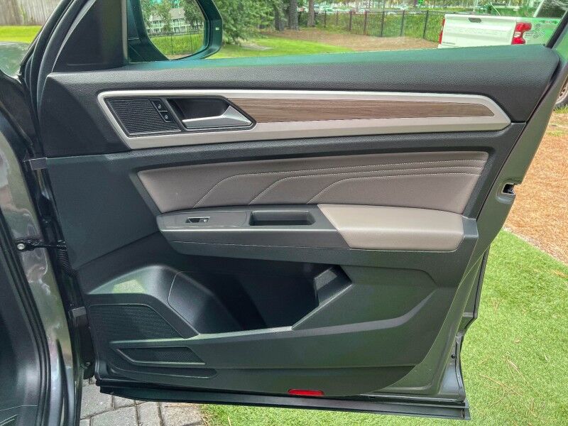 2022 Volkswagen Atlas 2.0T SEL Wilmington NC