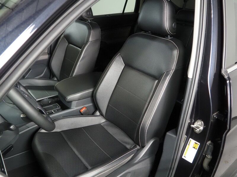 2022 Volkswagen Atlas 3.6L V6 SE w/Technology *ADAPTIVE CRUISE, SAFETY ALERTS, BACKUP-CAMERA, HEATED SEATS, POWER LIFTGATE, 20 INCH WHEELS, REMOTE START, WIRELESS CHARGING, APPLE CARPLAY Round Rock TX