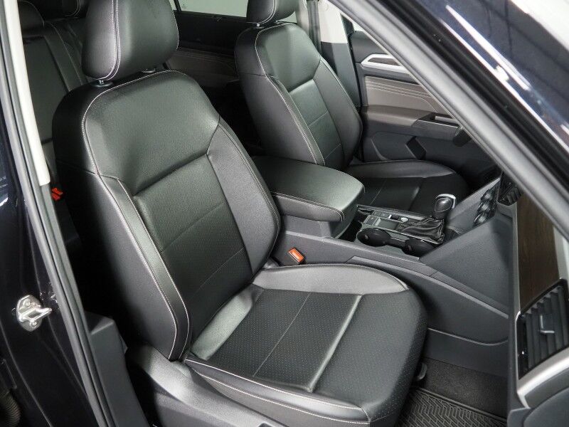 2022 Volkswagen Atlas 3.6L V6 SE w/Technology *ADAPTIVE CRUISE, SAFETY ALERTS, BACKUP-CAMERA, HEATED SEATS, POWER LIFTGATE, 20 INCH WHEELS, REMOTE START, WIRELESS CHARGING, APPLE CARPLAY